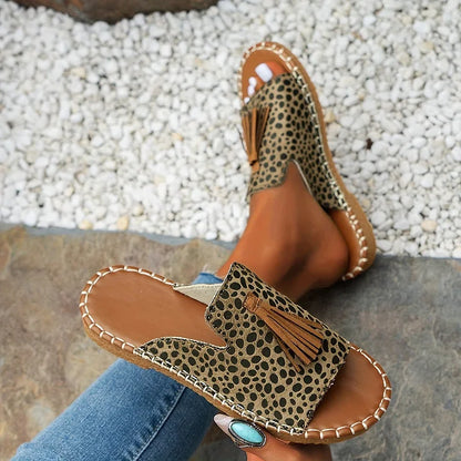 Momount Women Flat Sandals Comfort Slip On Casual Summer Cushioned Support Lightweight Open Toe Boho Tassel Design