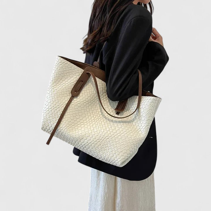 Momount Women Tote Bag