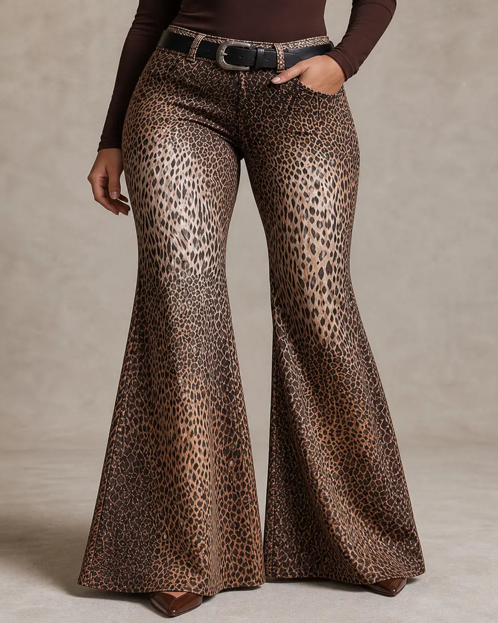 Women leopard gradient belted wide-leg trousers worn front view